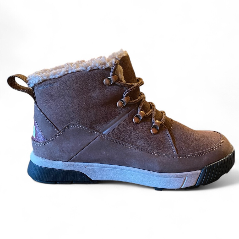 The North Face | Sierra Mid Lace Waterproof Women’s Boots | Size 7
